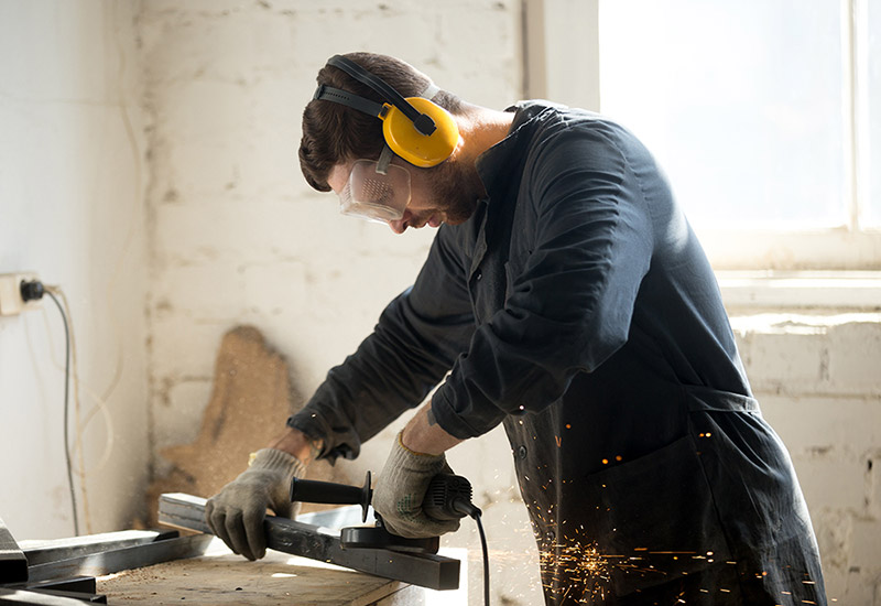 Pour nous, un produit de haute qualité signifie un produit sûr, nous parlons après tout d'équipements de protection individuelle. Pour les vêtements de travail ignifuges, un très bon indicateur de sécurité.