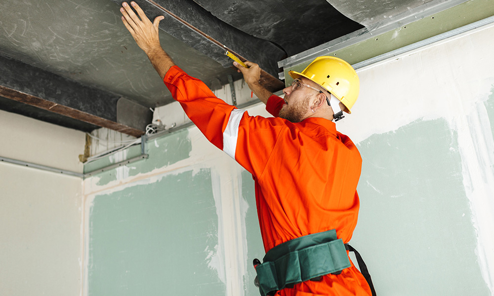 Kleidung für Bauingenieure im Hochbau.